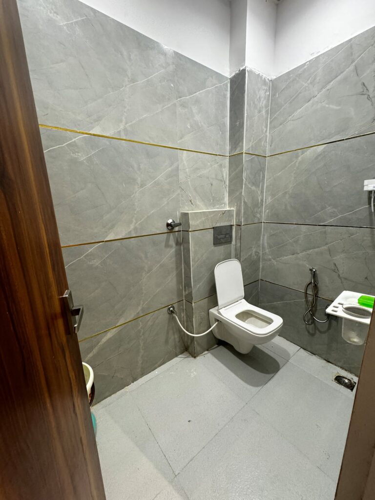 Modern bathroom